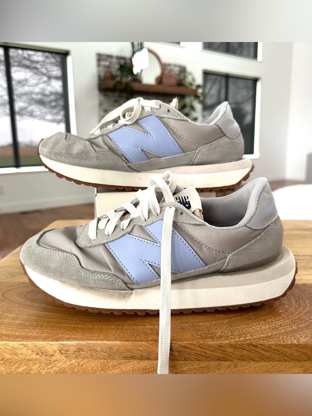 New Balance Retro Sneakers